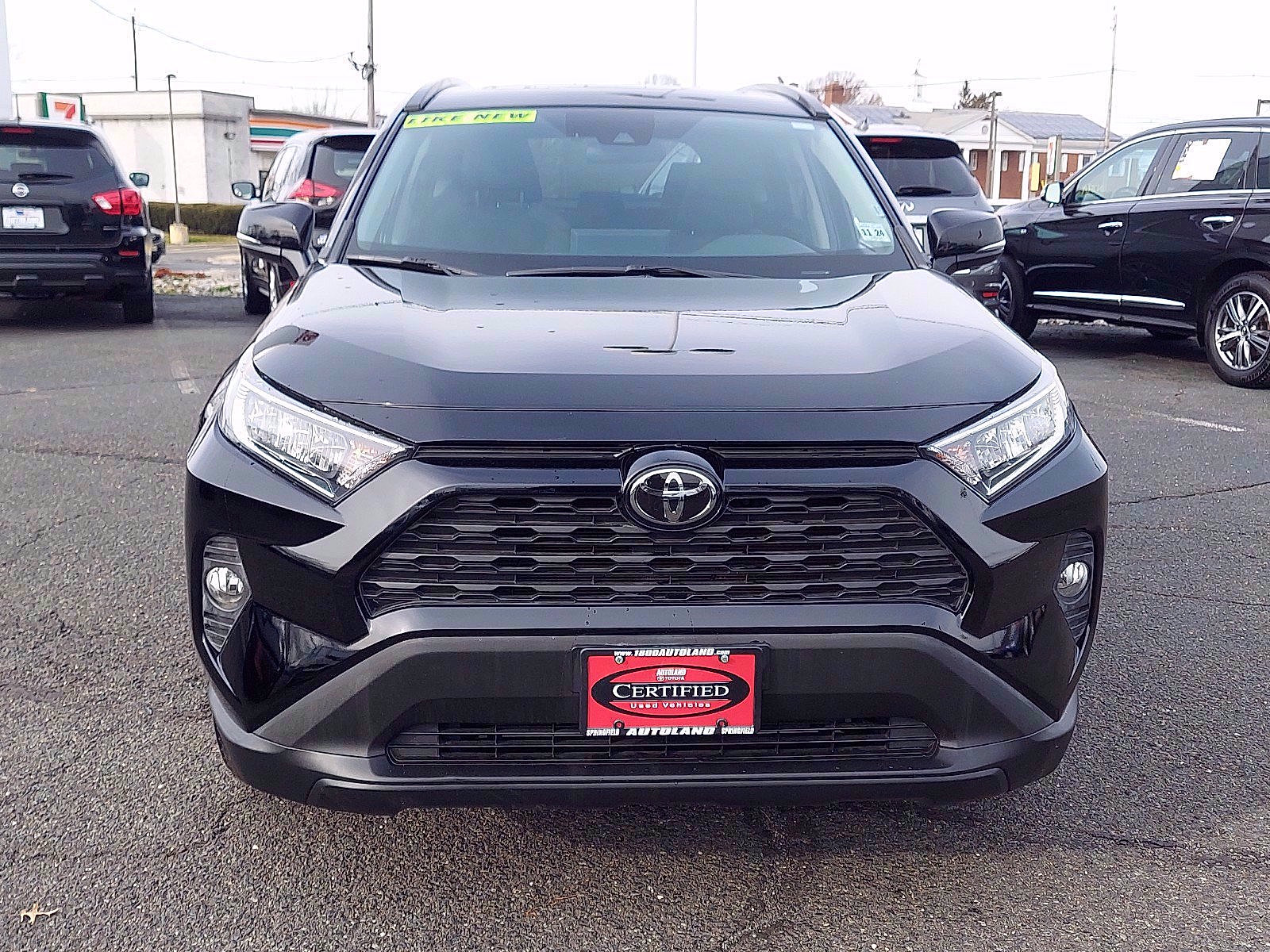 Certified 2019 Toyota RAV4 XLE image 2