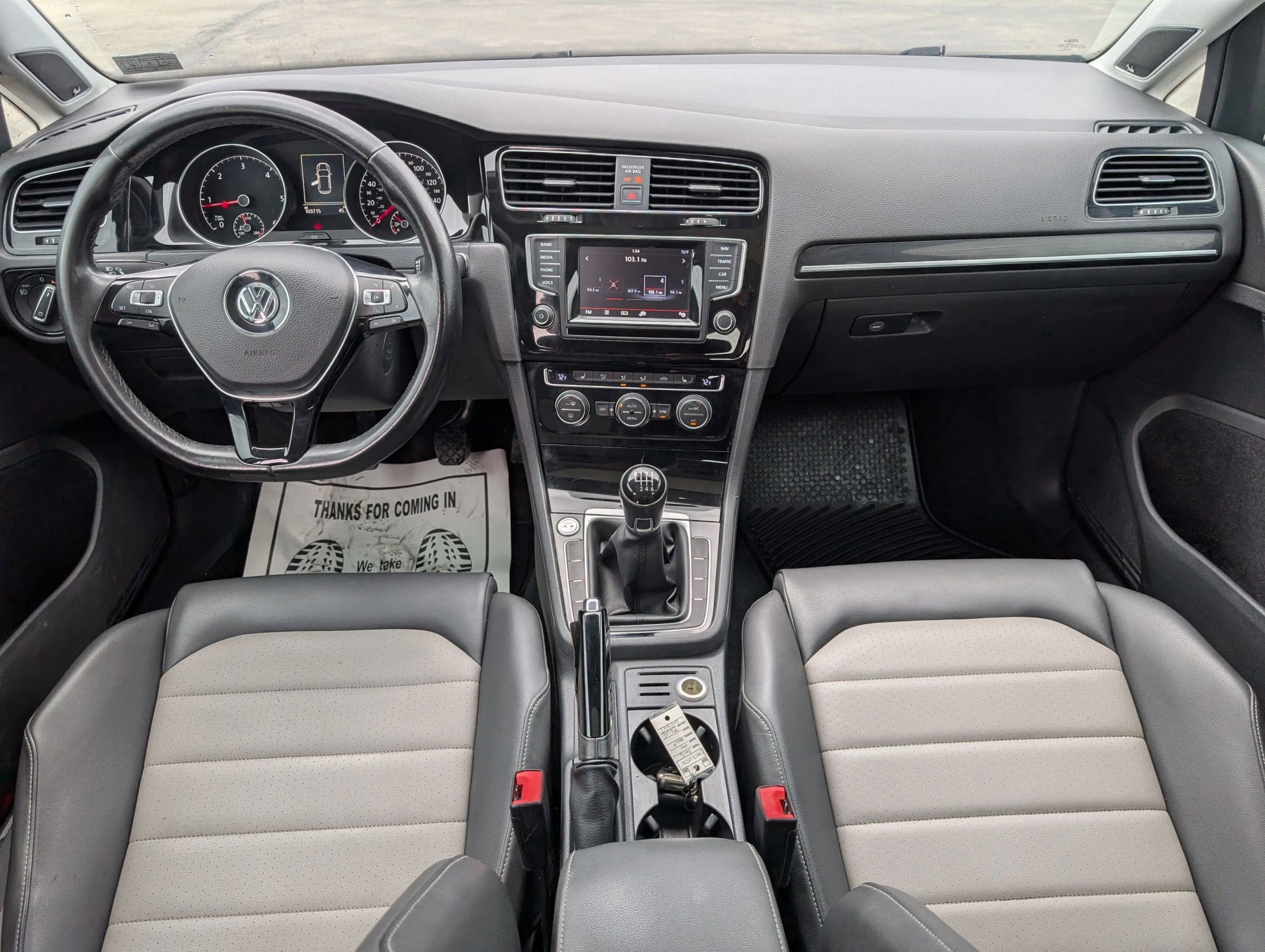 Used 2015 Volkswagen Golf TDI S image 11