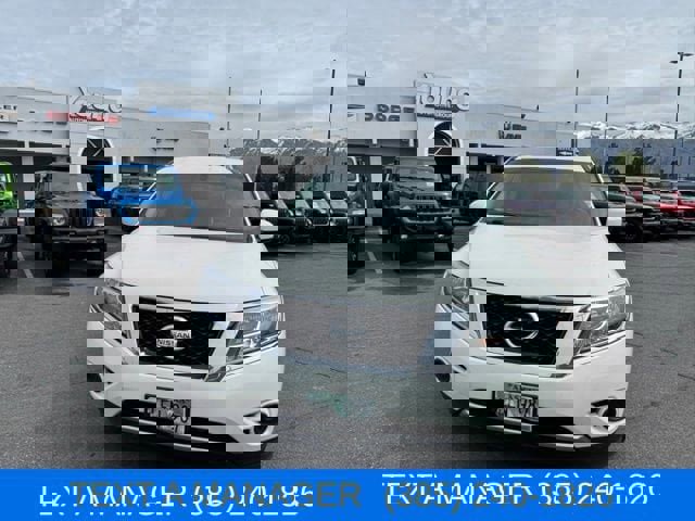 Used 2016 Nissan Pathfinder S image 2