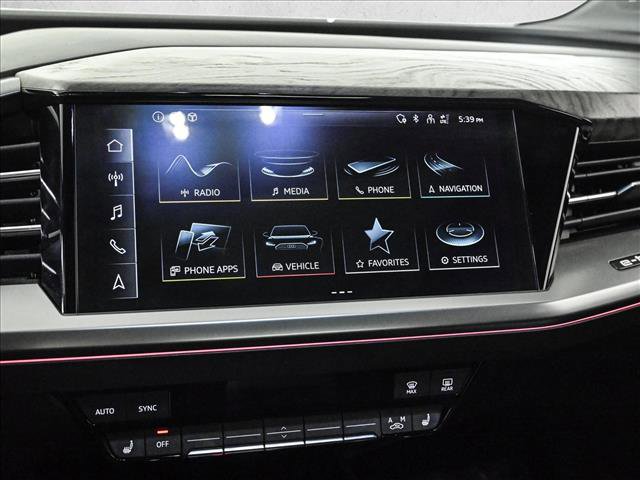 Used 2023 Audi Q4 e-tron Premium Plus w/ Premium Plus image 15