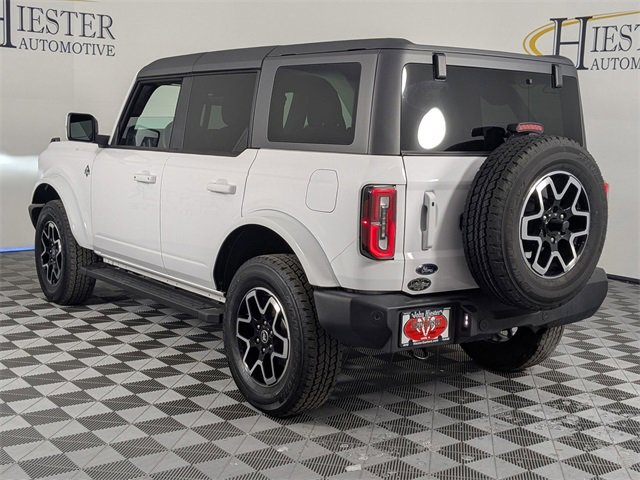 Used 2024 Ford Bronco Outer Banks image 5
