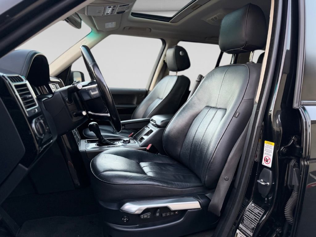 Used 2012 Land Rover Range Rover HSE image 10