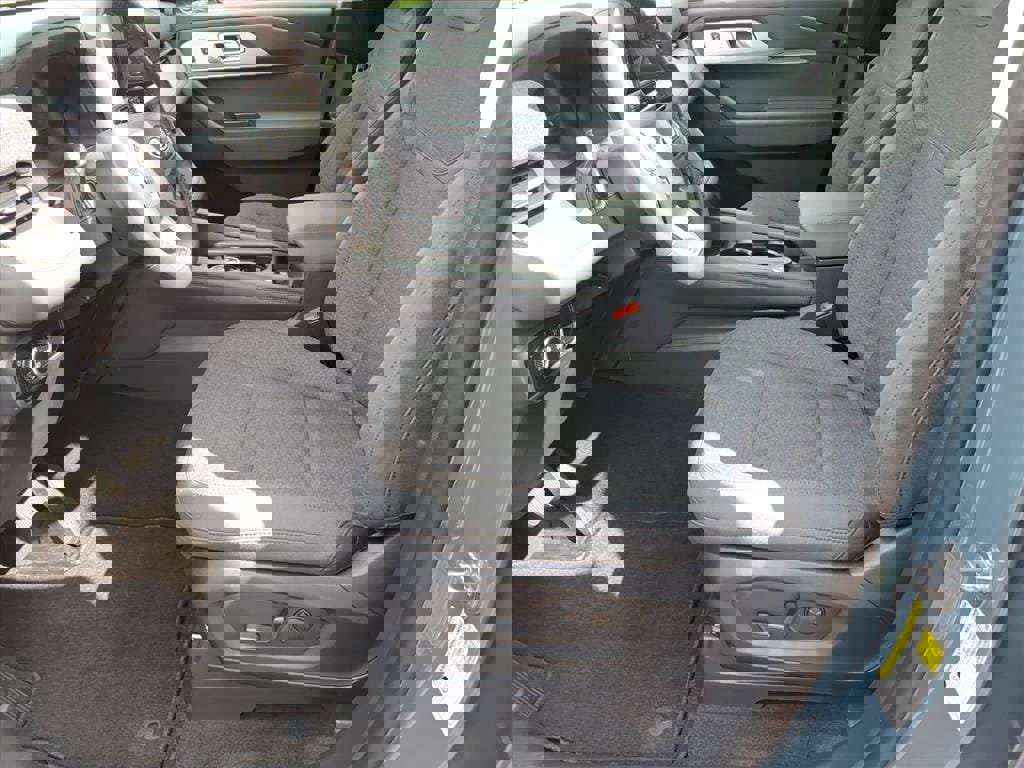 New 2025 Ford Explorer Active image 28