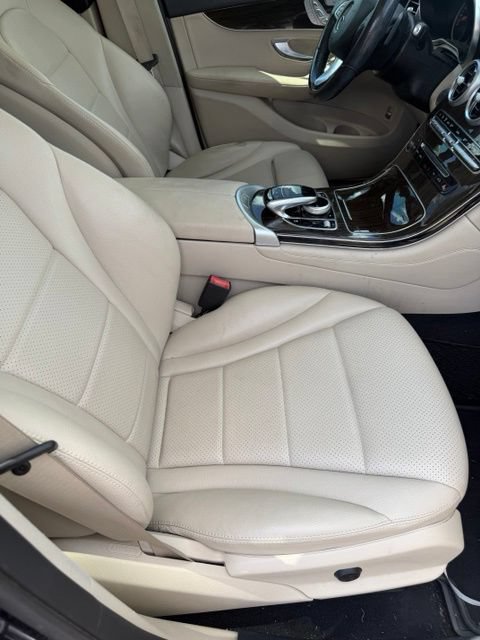 Used 2016 Mercedes-Benz GLC 300 image 9