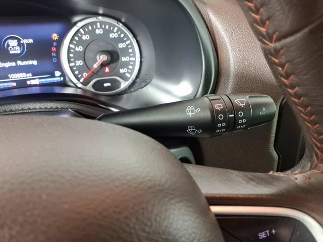 Used 2015 Jeep Renegade Limited AWD/4WD image 22