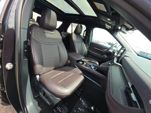 Used 2025 Ford Explorer Platinum w/ Ultimate Package AWD/4WD image 5