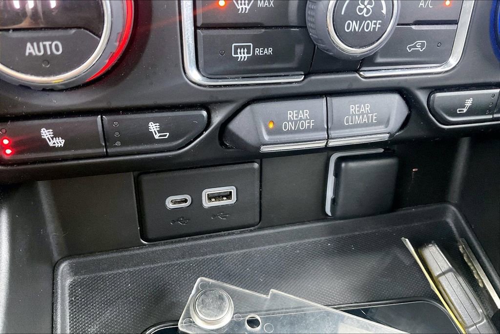 Used 2022 Chevrolet Suburban Z71 w/ Z71 Off-Road Package image 19