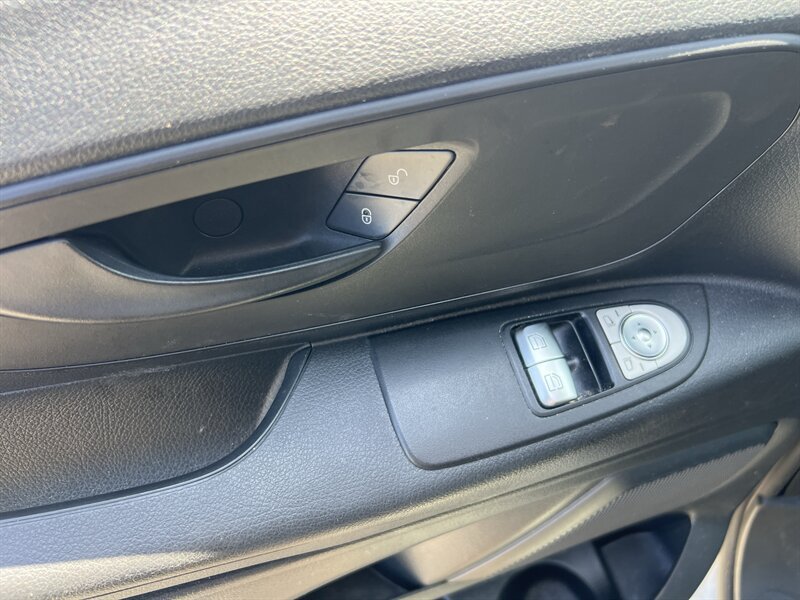 Used 2022 Mercedes-Benz Metris image 14
