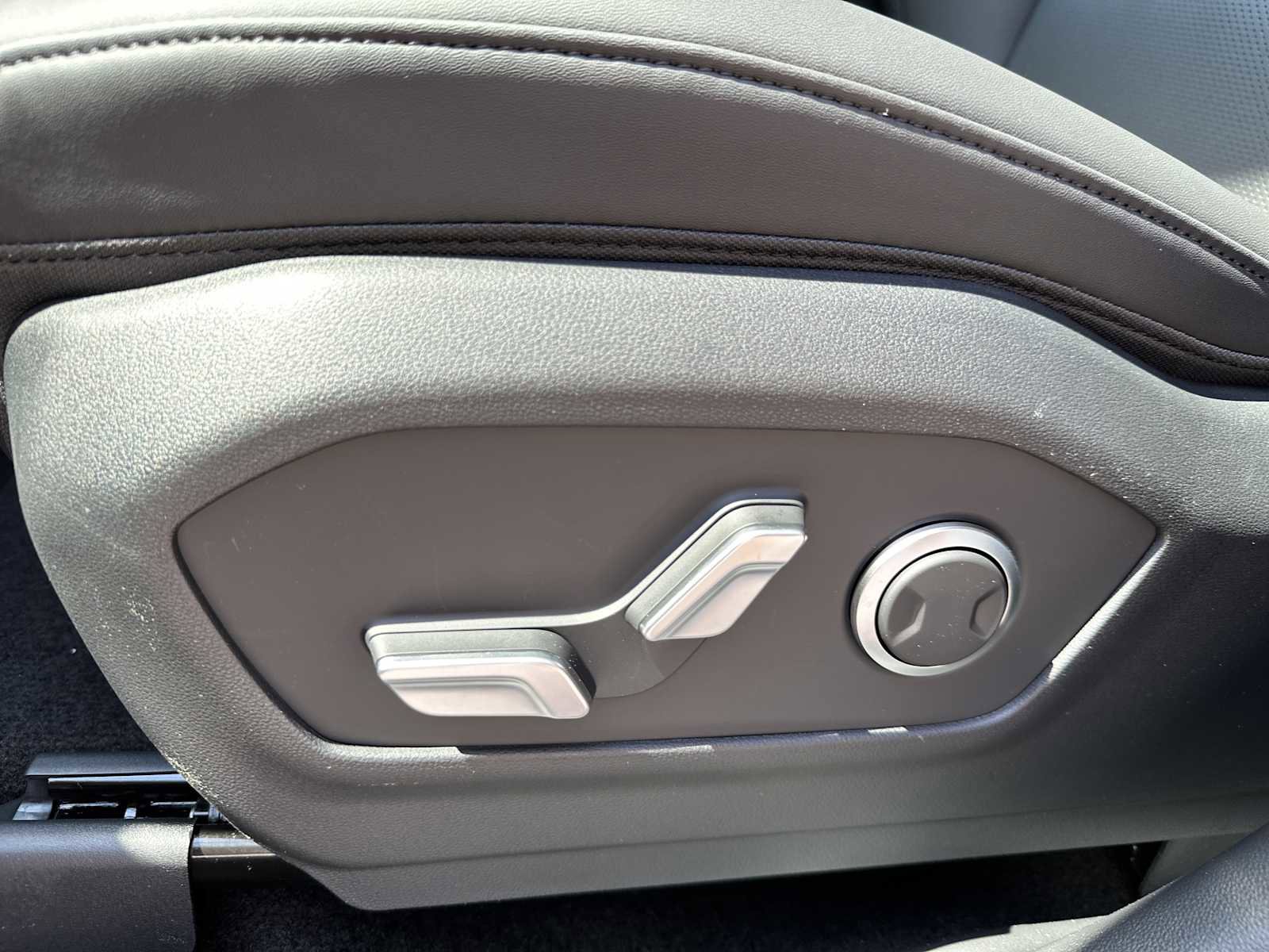 New 2026 Hyundai Santa Fe SEL FWD image 10