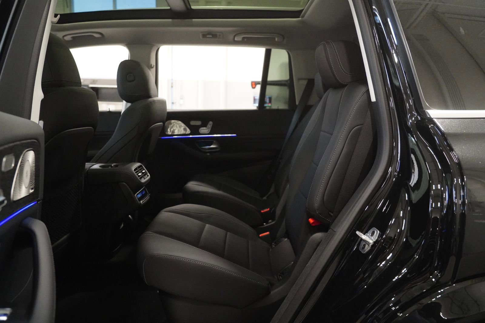 New 2026 Mercedes-Benz GLS 450 4MATIC image 13