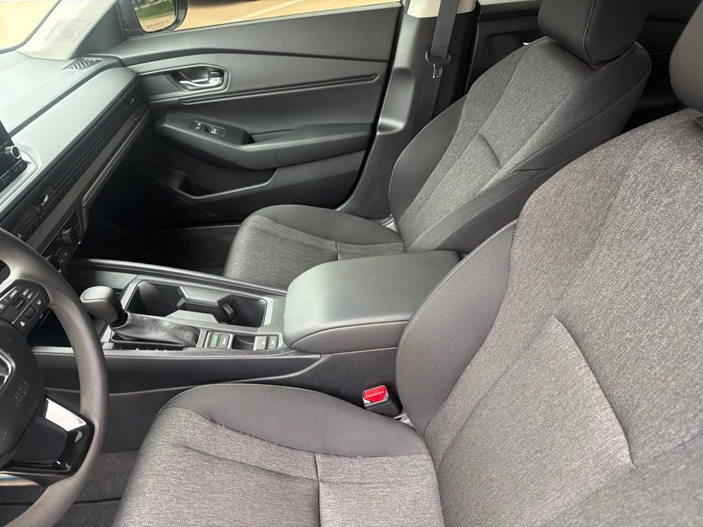 Used 2025 Honda Accord SE image 20