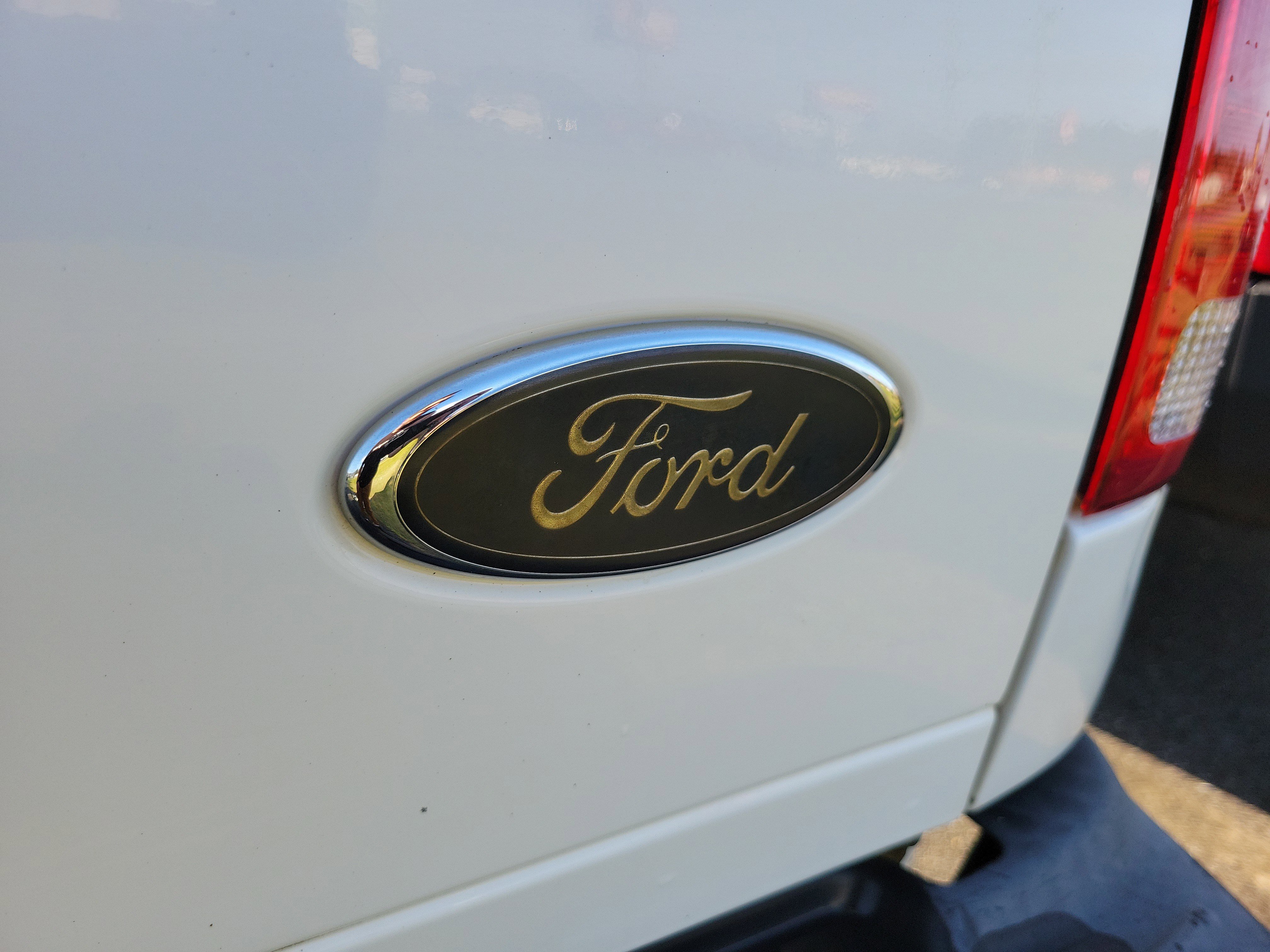 Used 2005 Ford F250 XL image 10