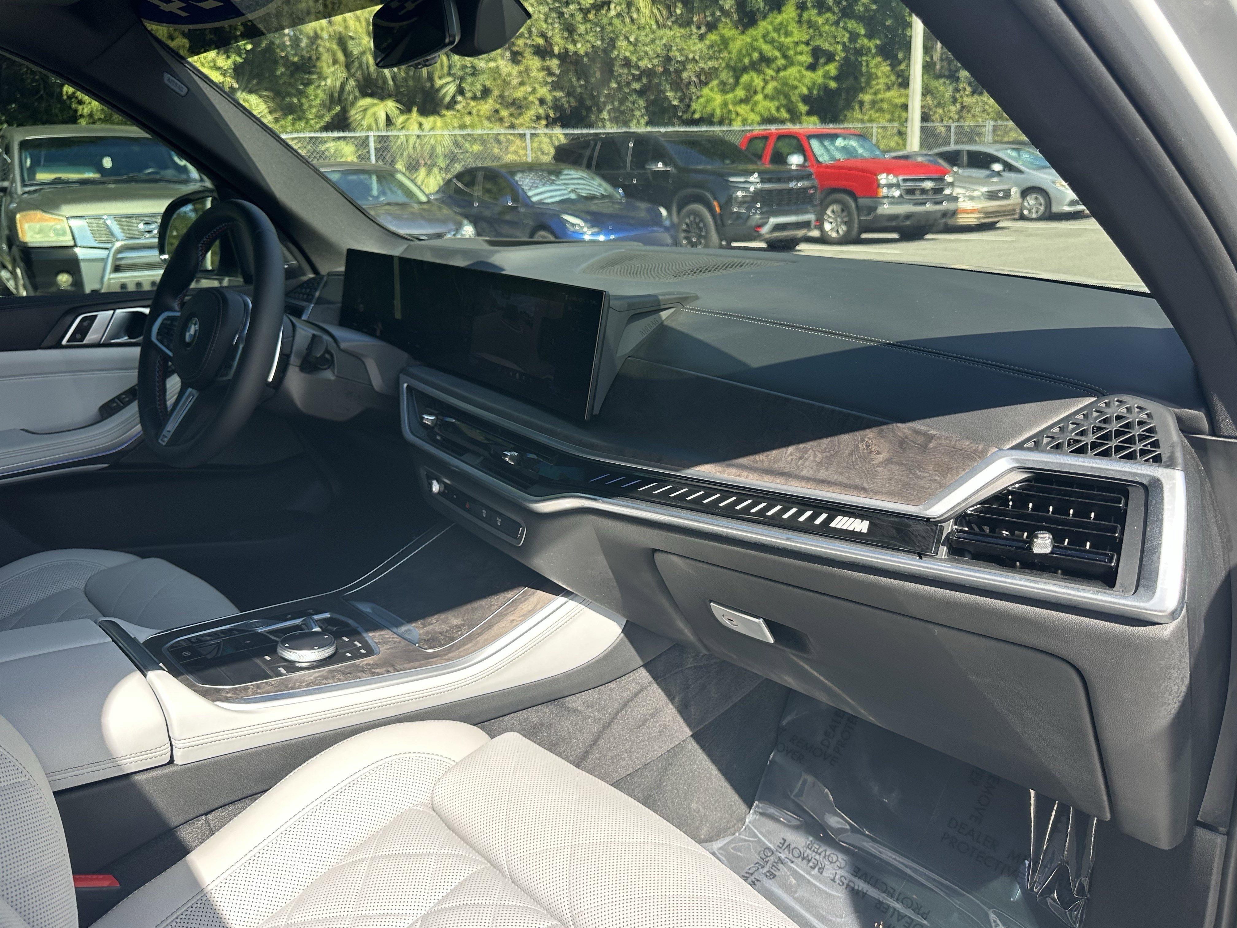 Used 2024 BMW X5 M60i image 44