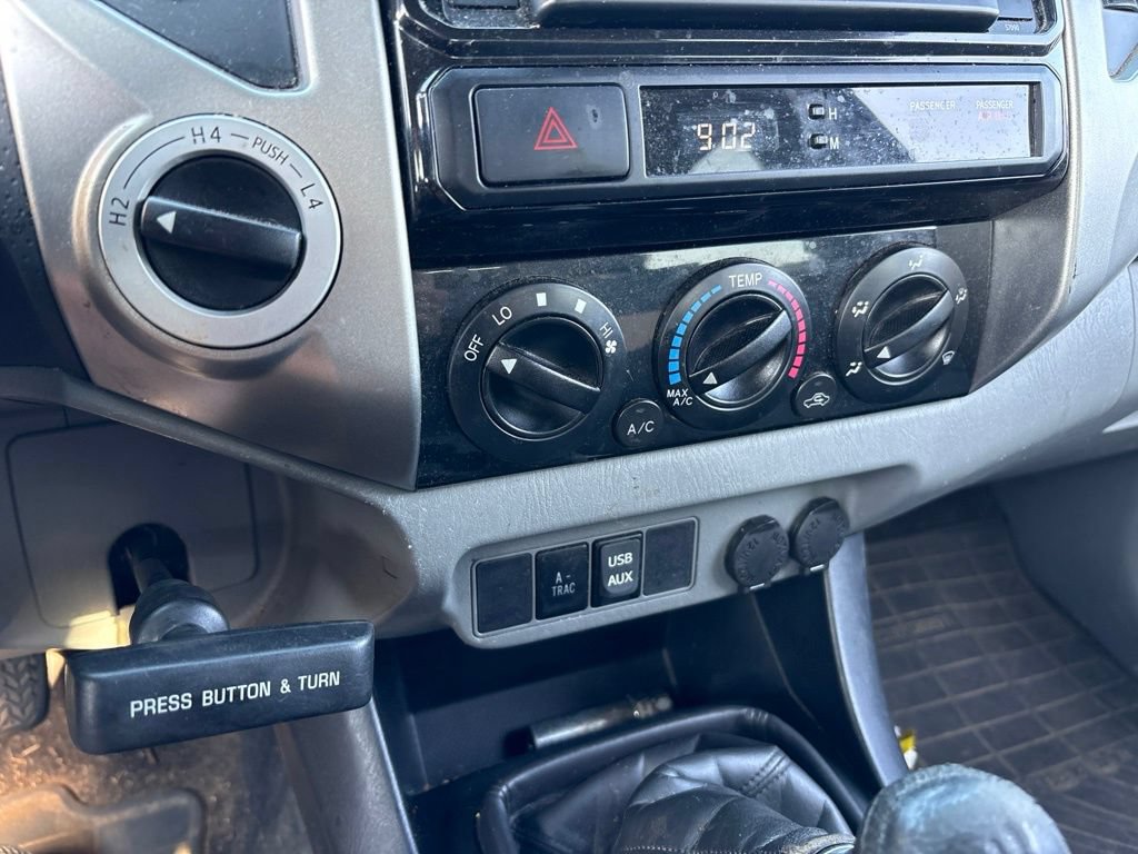 Used 2014 Toyota Tacoma 4x4 Double Cab w/ TRD Off-Road Package image 26