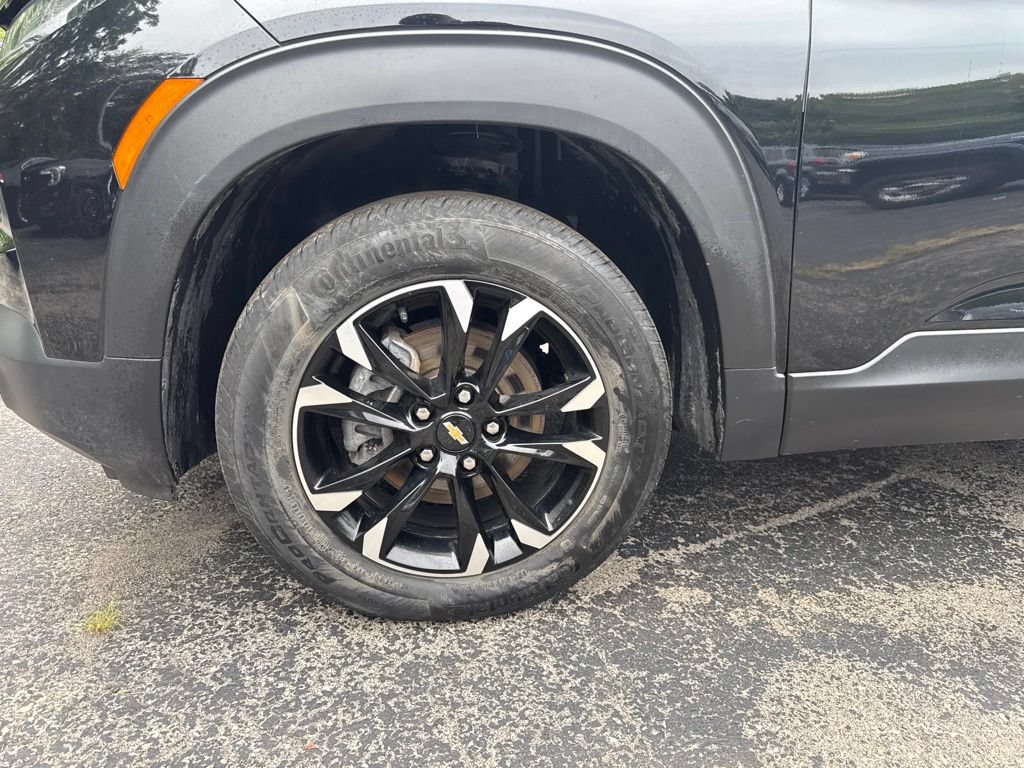 Used 2023 Chevrolet TrailBlazer LT w/ Convenience Package AWD/4WD image 11