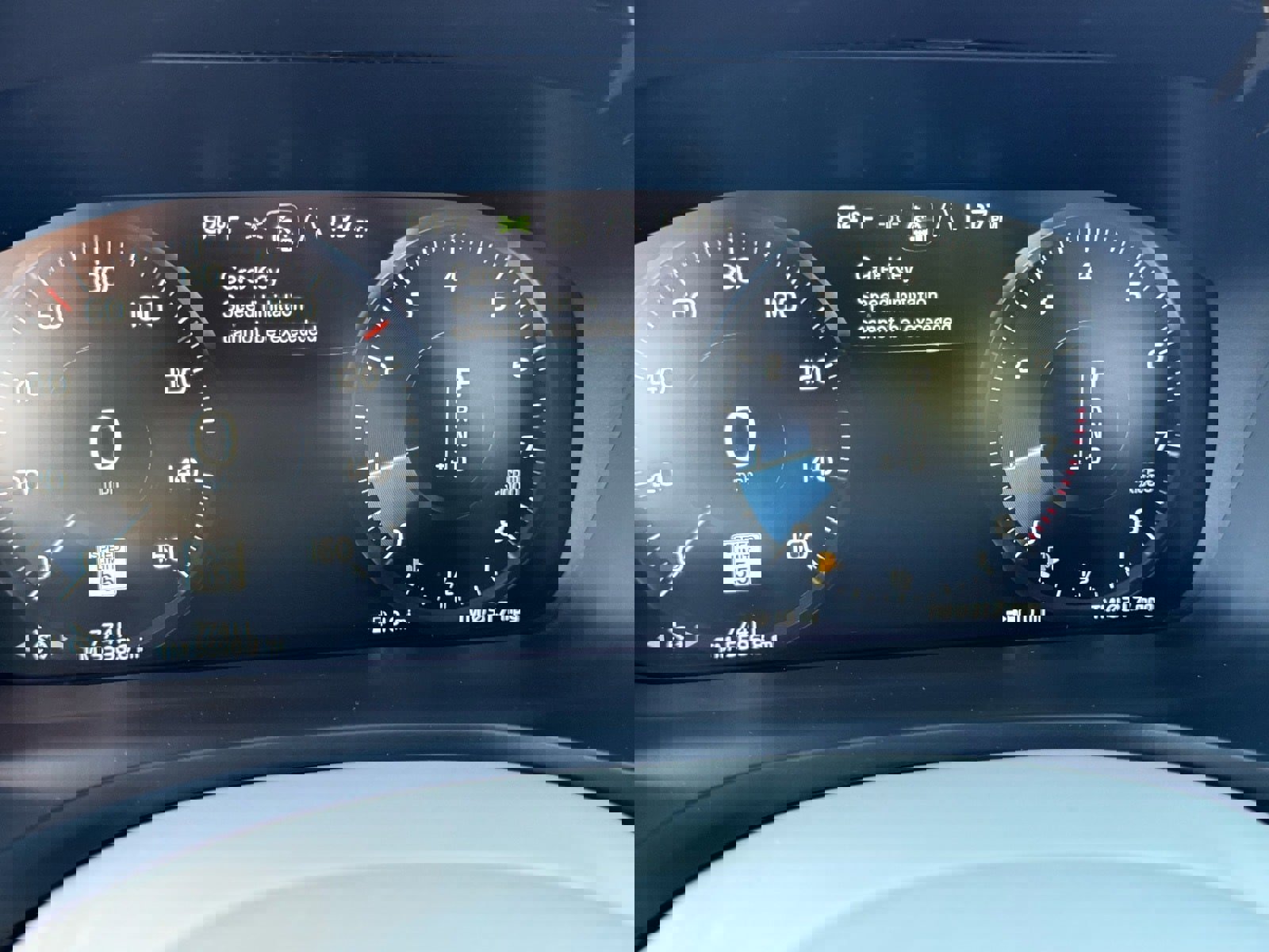 Used 2021 Volvo S60 T5 Momentum w/ Climate Package image 26