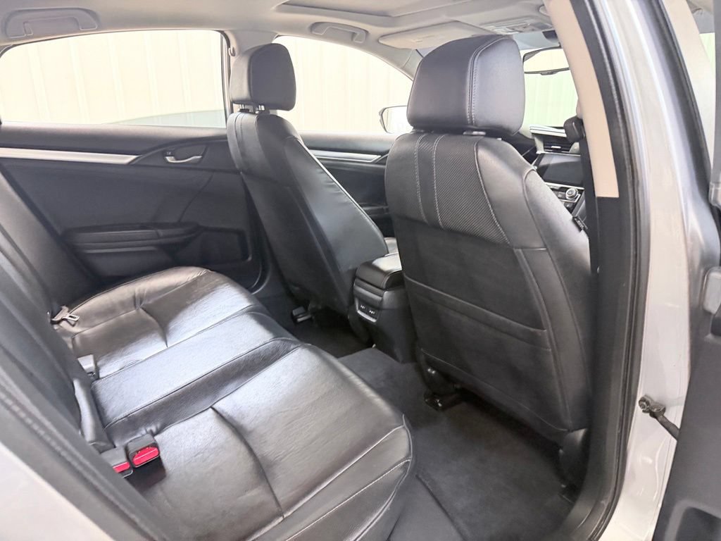 Used 2016 Honda Civic Touring image 31