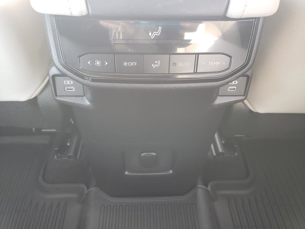 Used 2024 Toyota Grand Highlander XLE image 14
