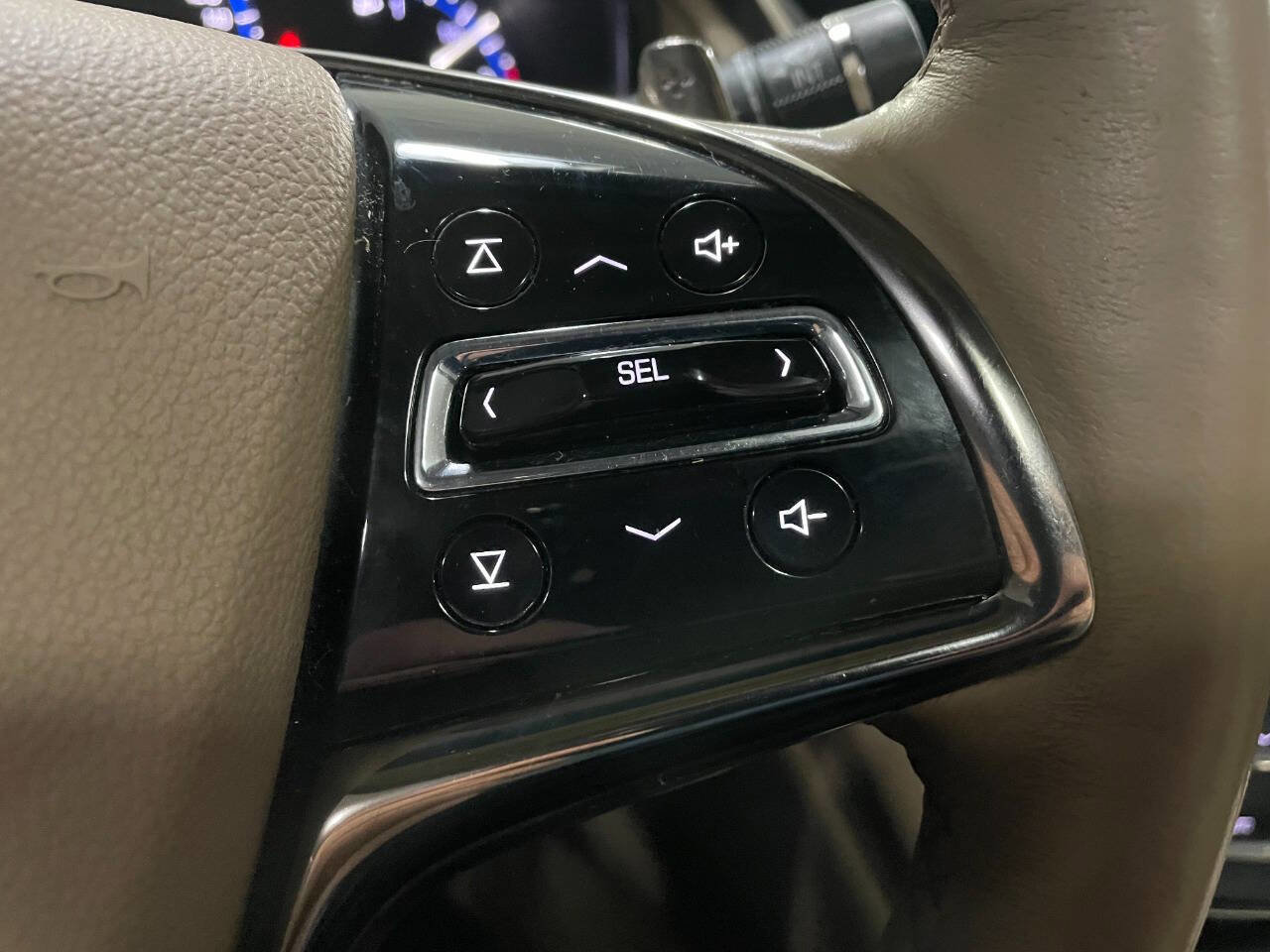 Used 2015 Cadillac CTS Luxury image 39