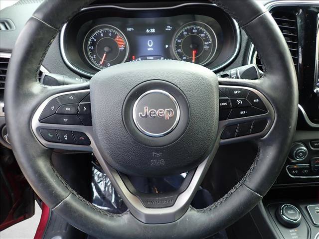 Used 2019 Jeep Cherokee Limited w/ Trailer Tow Group AWD/4WD image 14