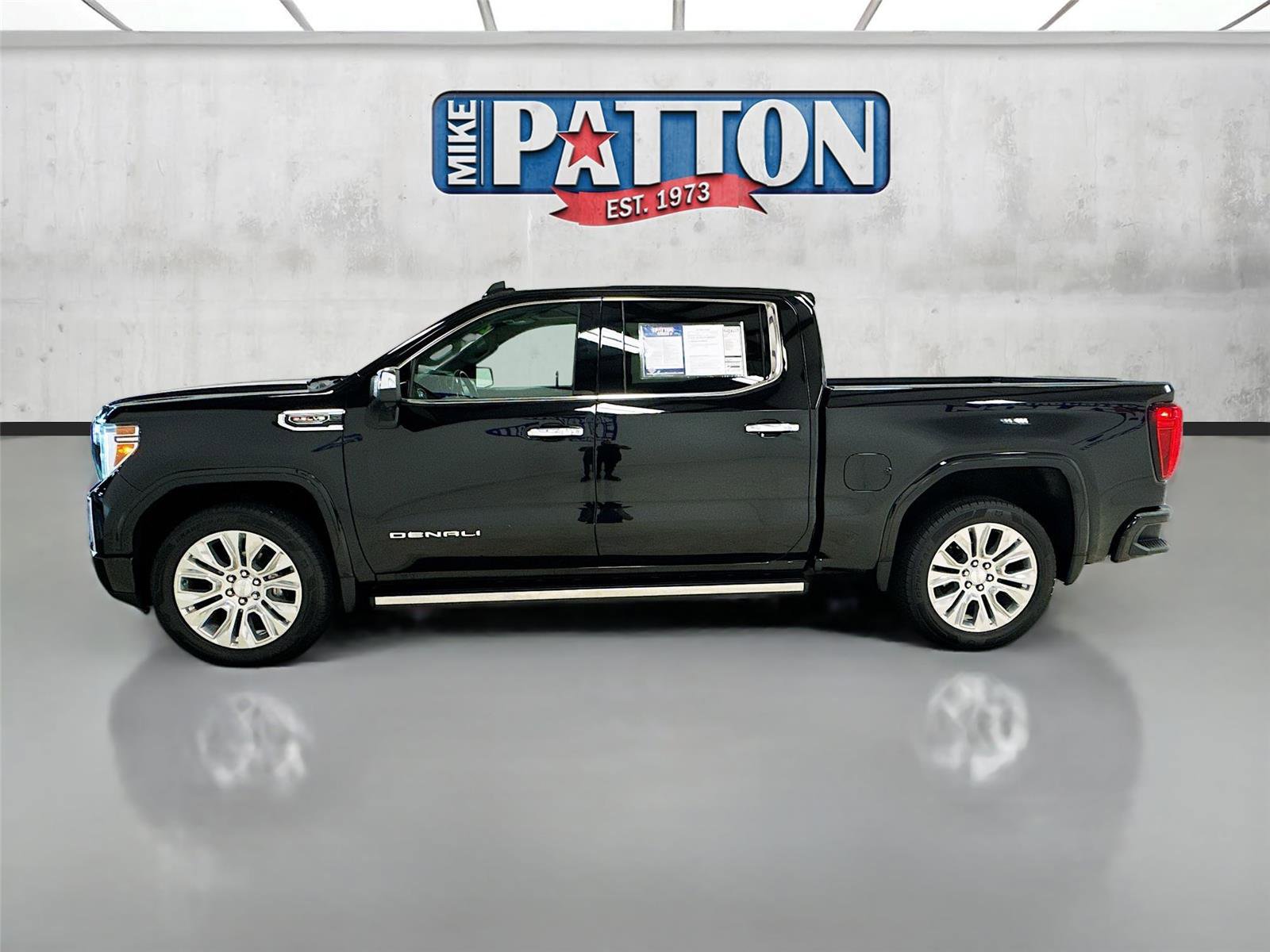 Used 2020 GMC Sierra 1500 Denali w/ Denali Ultimate Package AWD/4WD image 4