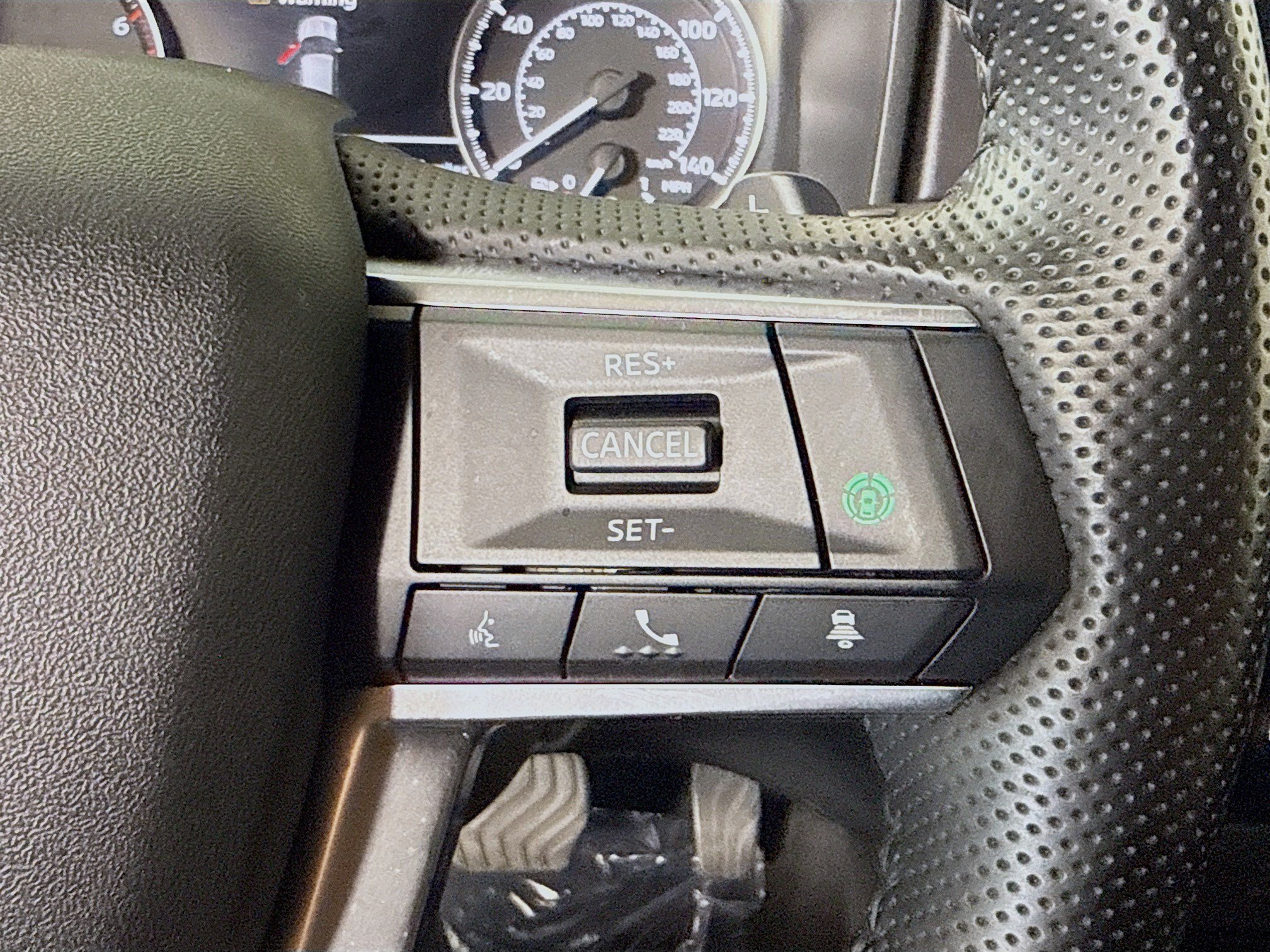 Used 2024 Mitsubishi Outlander SE FWD image 15