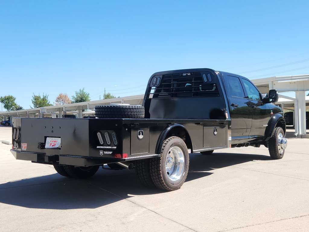 New 2026 RAM 5500 4x4 Crew Cab w/ Laramie Trim Package image 3