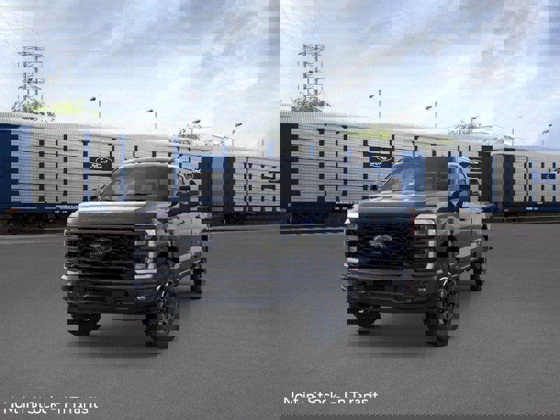 New 2026 Ford F350 4x4 Crew Cab Super Duty image 2