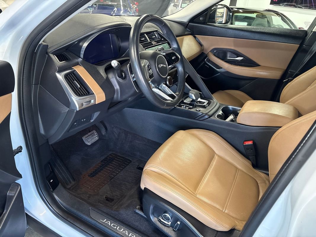 Used 2021 Jaguar E-PACE SE image 20