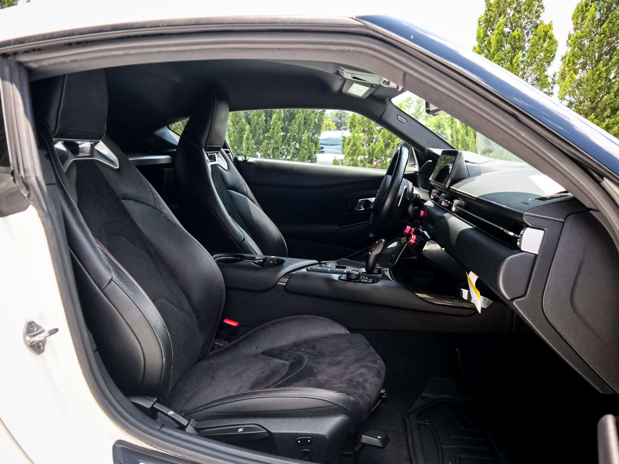 Used 2022 Toyota Supra RWD image 30