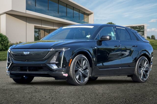 Used 2024 Cadillac Lyriq Sport w/ LPO, Floor Liner Package AWD/4WD image 8