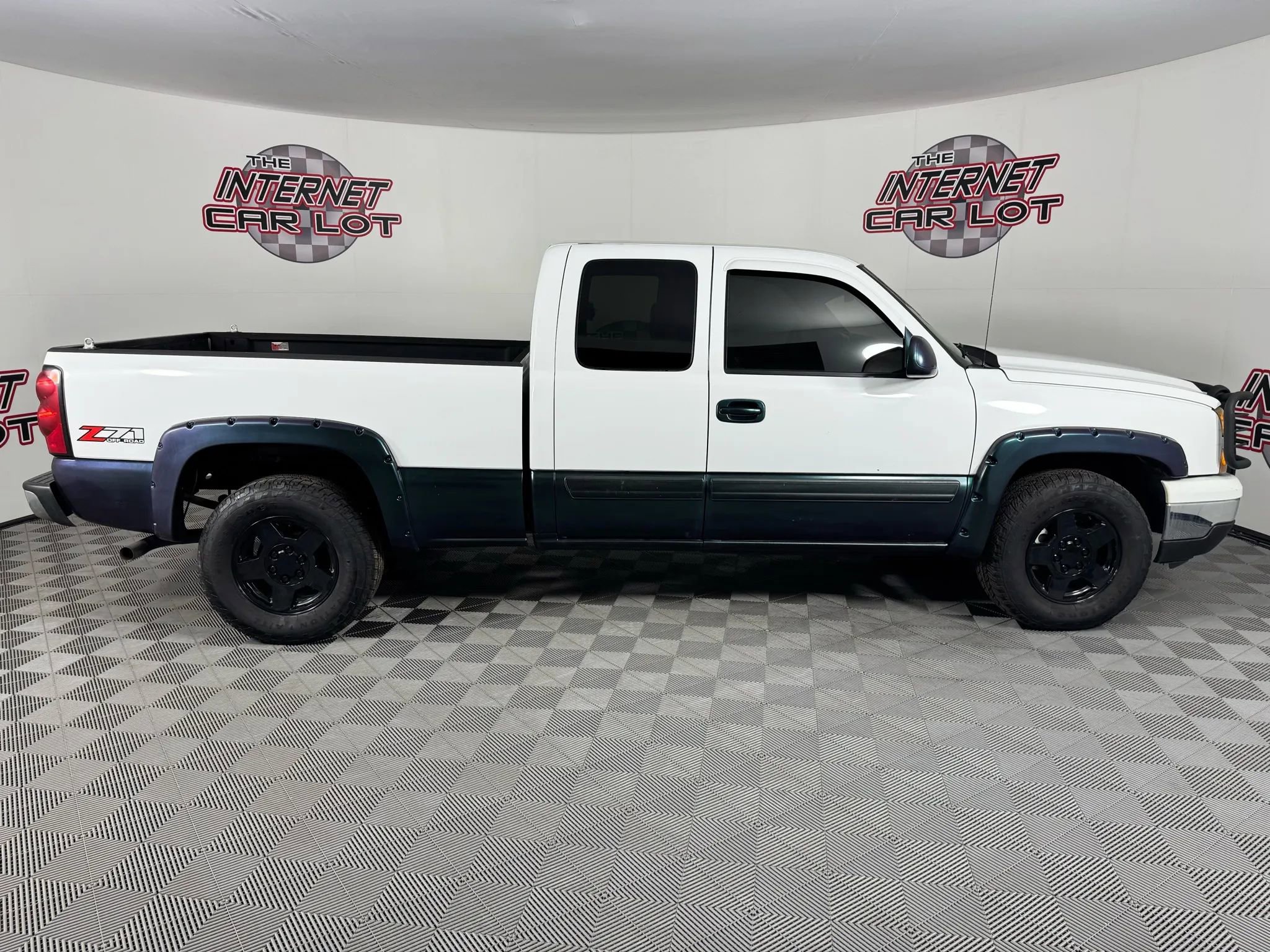 Used 2006 Chevrolet Silverado 1500 LT w/ Light Duty Power Package image 8
