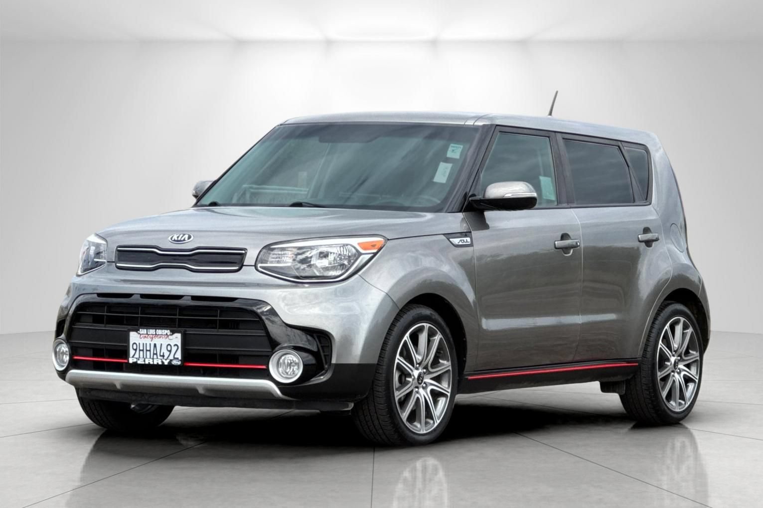 Used 2019 Kia Soul ! FWD image 7