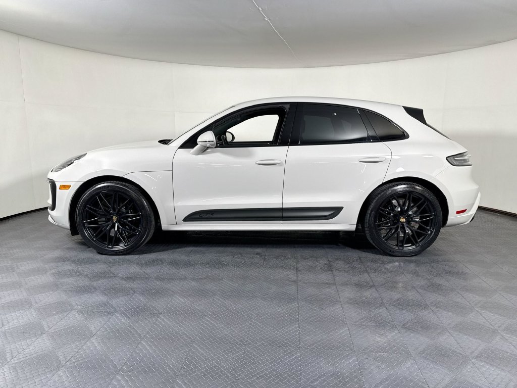 Certified 2023 Porsche Macan GTS AWD/4WD image 2