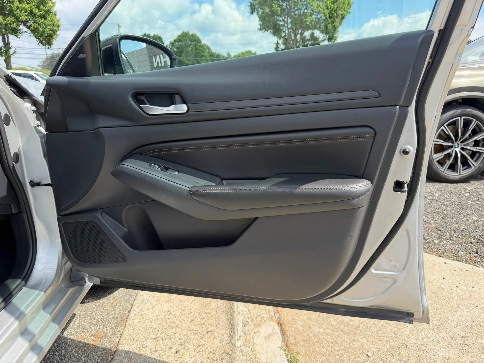 Used 2022 Nissan Altima 2.5 SR FWD image 20