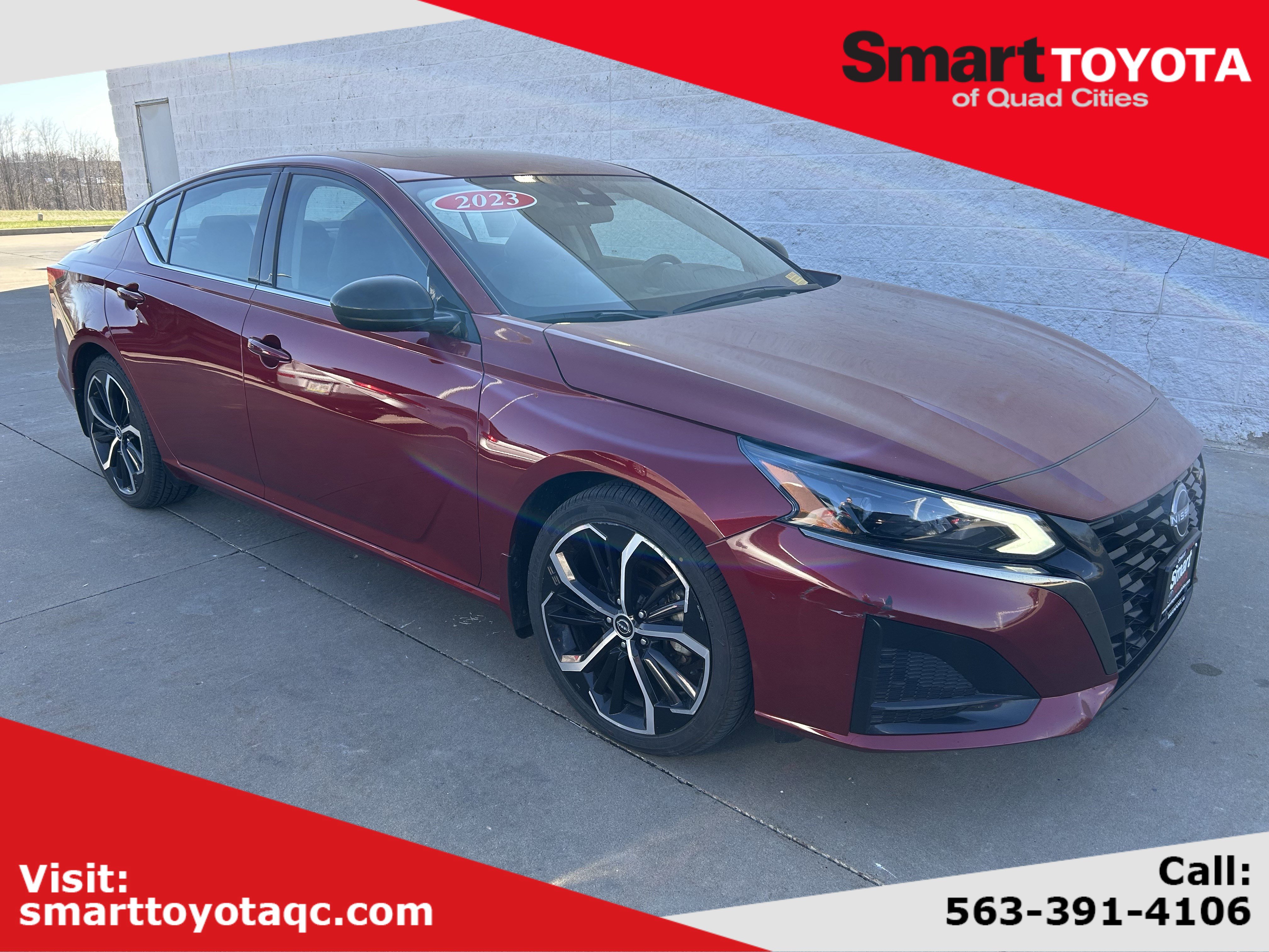 Used 2023 Nissan Altima 2.5 SR w/ SR Premium Package image 1