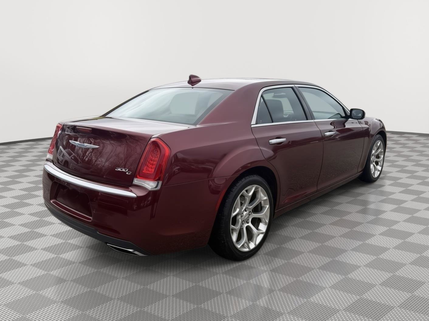 Used 2018 Chrysler 300 C w/ Sun, Sound & Nav Package image 5