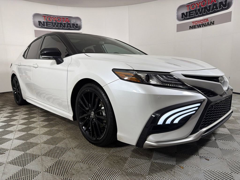 Used 2021 Toyota Camry XSE w/ Navigation Package FWD image 1