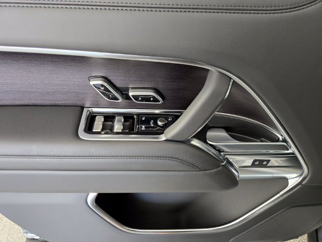 New 2026 Land Rover Range Rover SE AWD/4WD image 20