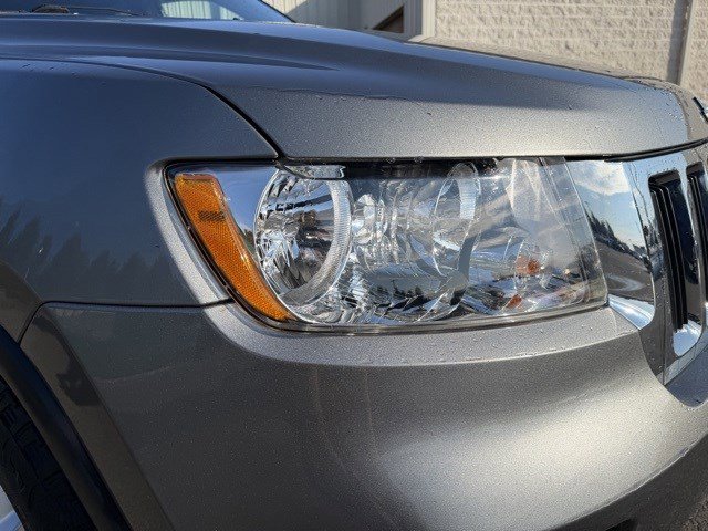 Used 2012 Jeep Grand Cherokee Laredo w/ Laredo E Group image 10