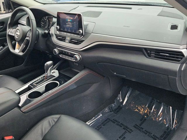 Used 2025 Nissan Altima 2.5 SR image 32