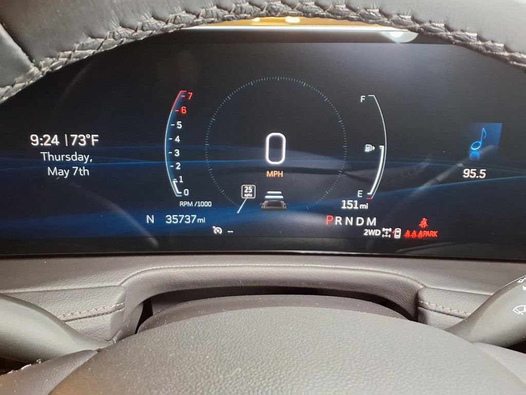 Certified 2025 Cadillac XT4 Premium Luxury AWD/4WD image 10