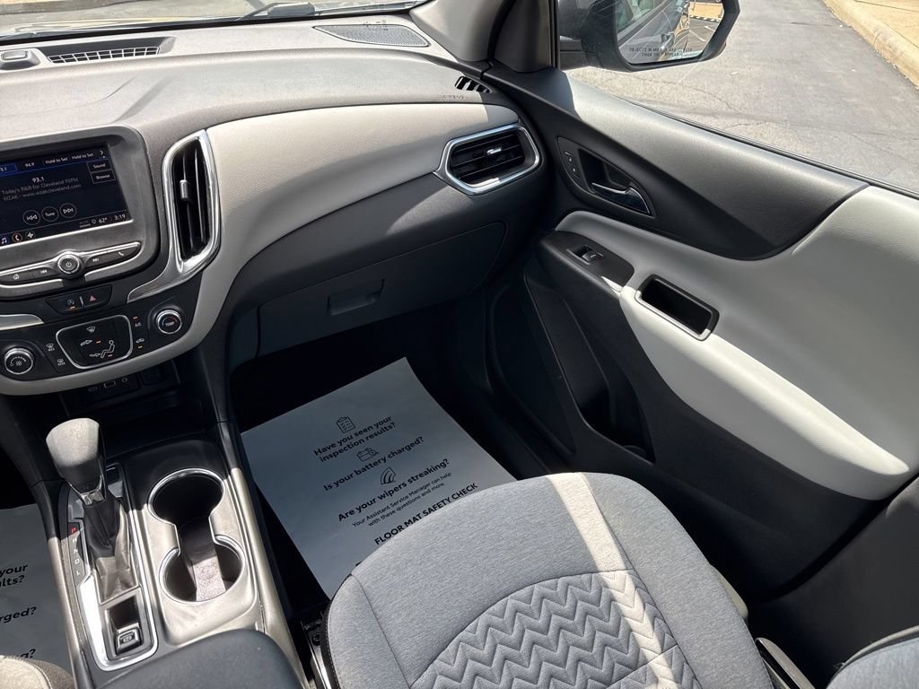 Used 2023 Chevrolet Equinox LS AWD/4WD image 20
