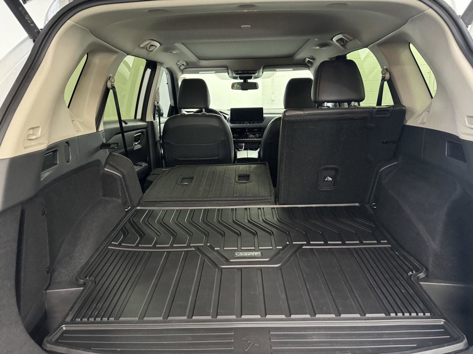 Used 2024 Nissan Rogue Platinum w/ Platinum Premium Package image 33