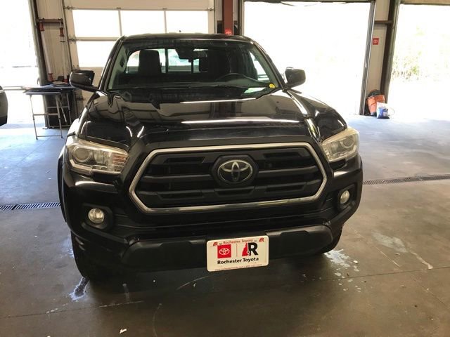 Used 2018 Toyota Tacoma SR5 AWD/4WD image 1