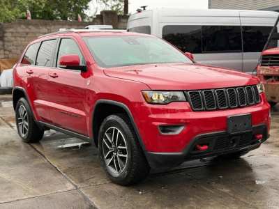 Used 2021 Jeep Grand Cherokee Trailhawk AWD/4WD image 1