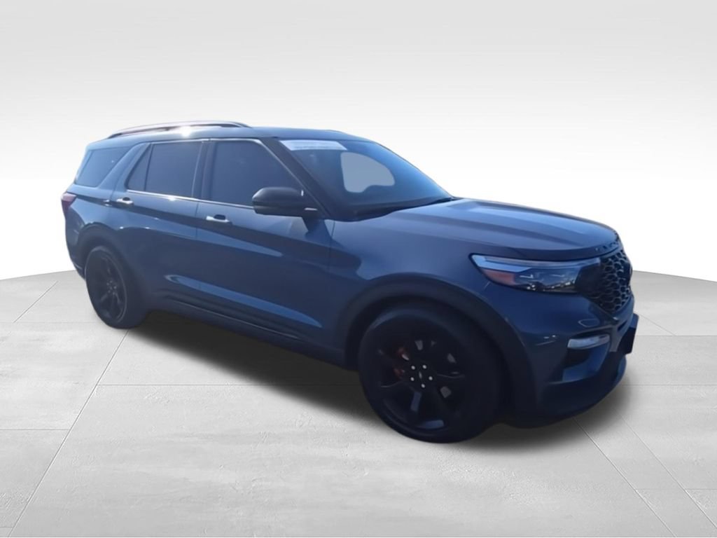 Used 2021 Ford Explorer ST w/ Equipment Group 401A AWD/4WD image 2