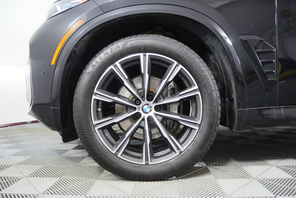 Certified 2026 BMW X5 sDrive40i image 8