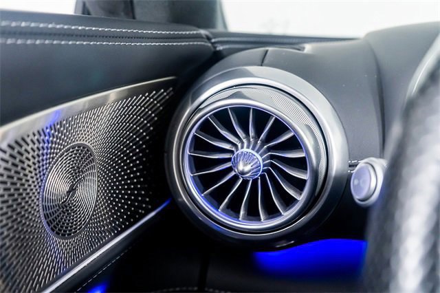 Used 2022 Mercedes-Benz SL 63 AMG 4MATIC w/ AMG Aerodynamic Package image 28