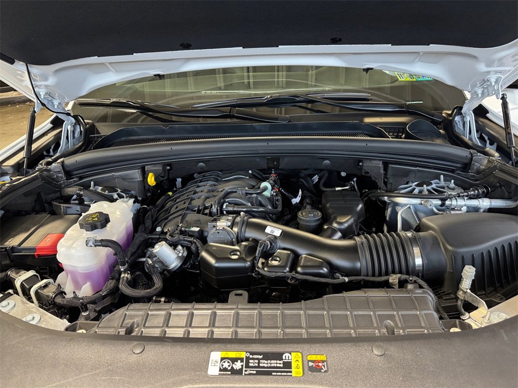 New 2025 Jeep Grand Cherokee Altitude image 27